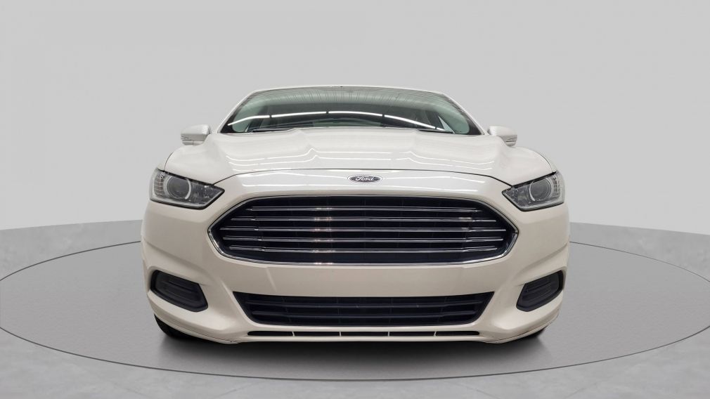 2013 Ford Fusion SE #2