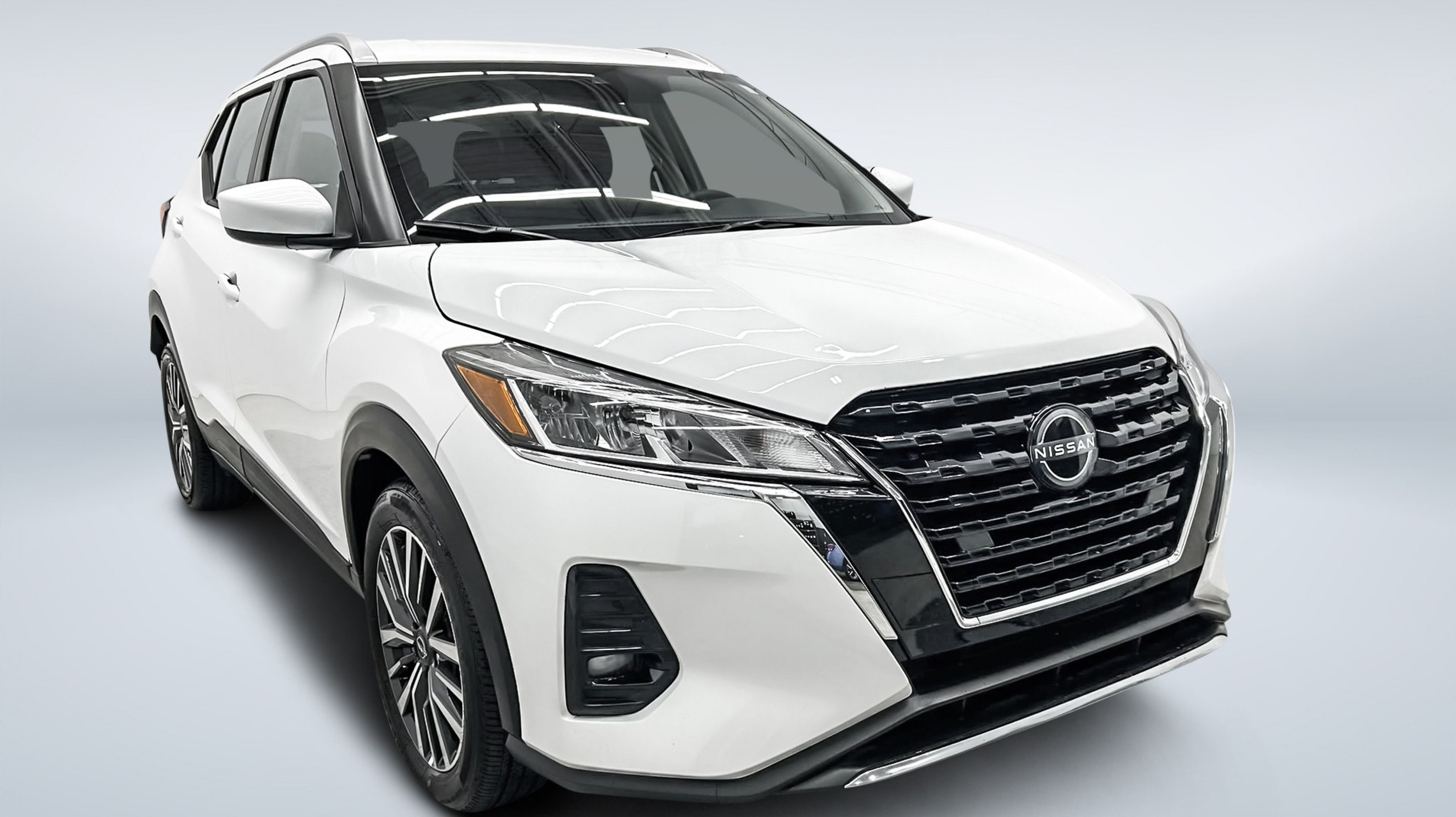 2025 Nissan Kicks — Monbili