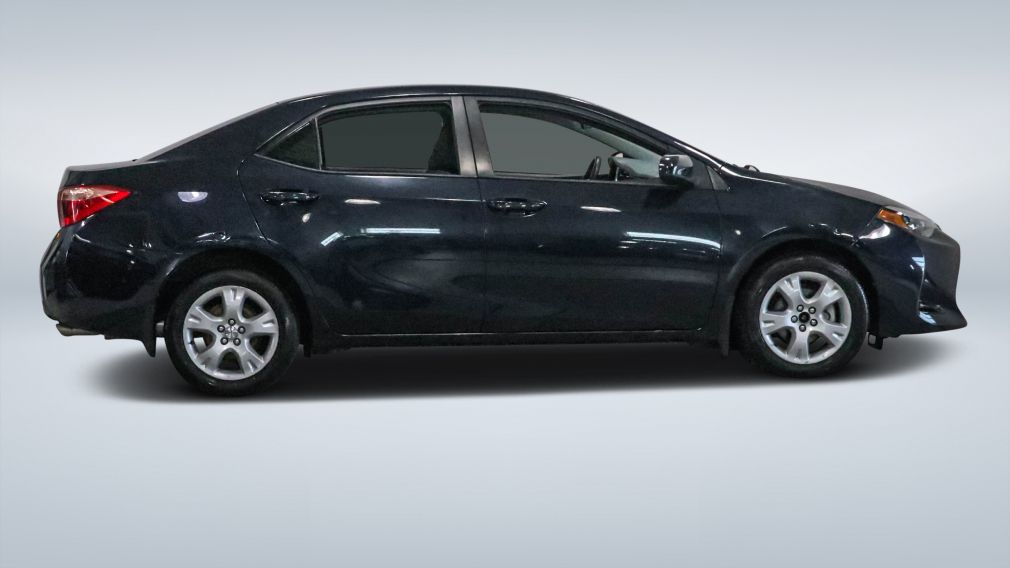 2018 Toyota Corolla — photo 8