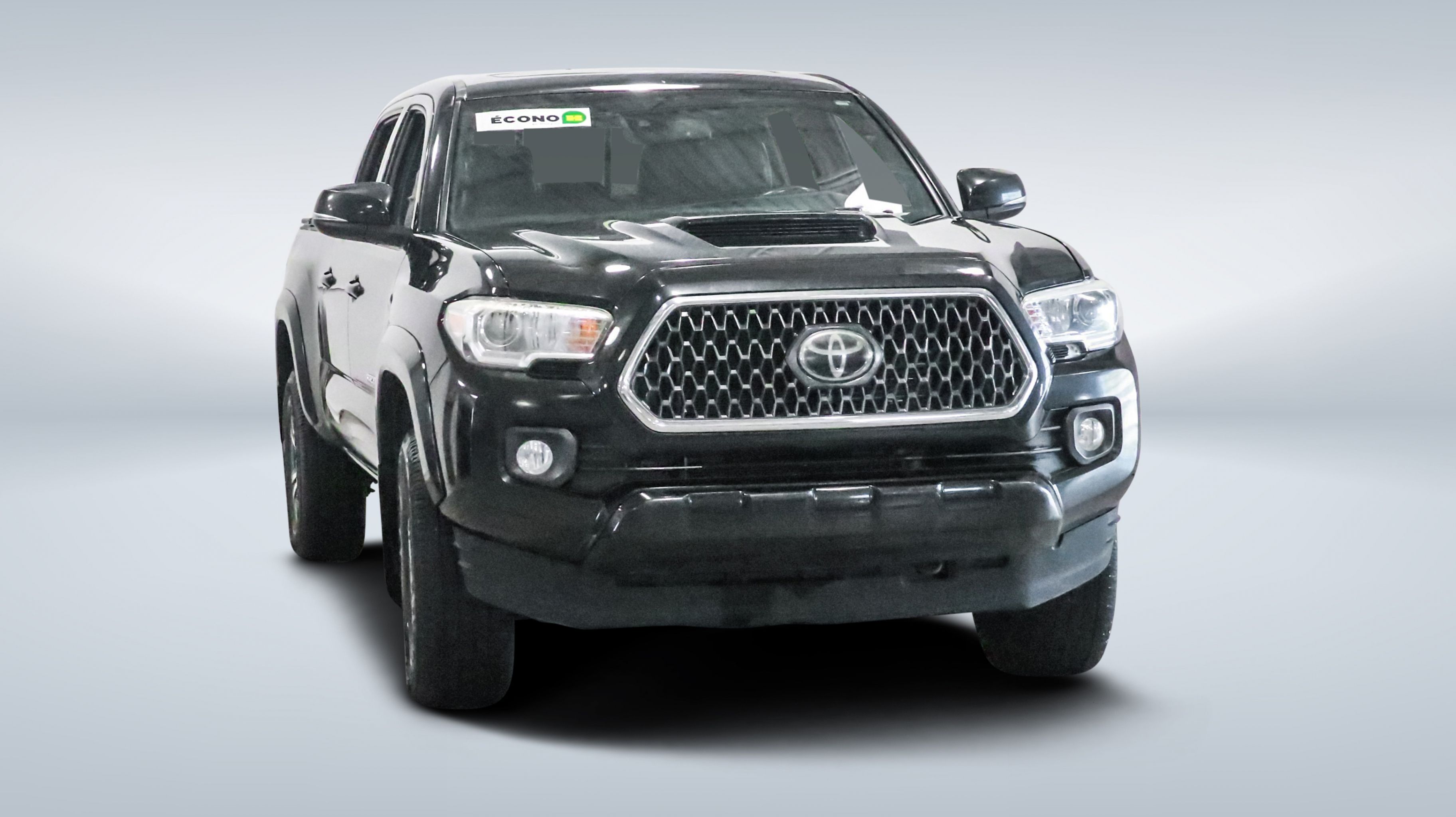 2018 Toyota Tacoma (Toit ouvrant) — Monbili