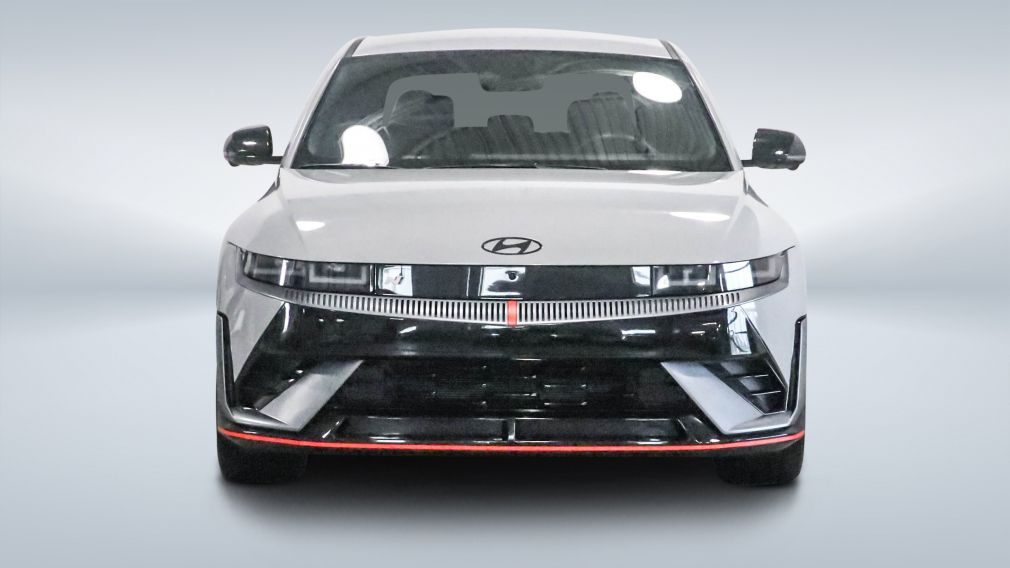 2025 Hyundai IONIQ — photo 2