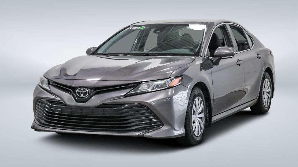 2020 Toyota Camry — photo 3