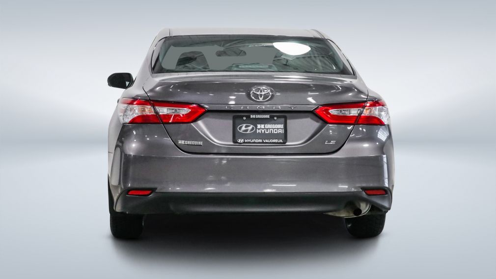 2020 Toyota Camry — photo 6