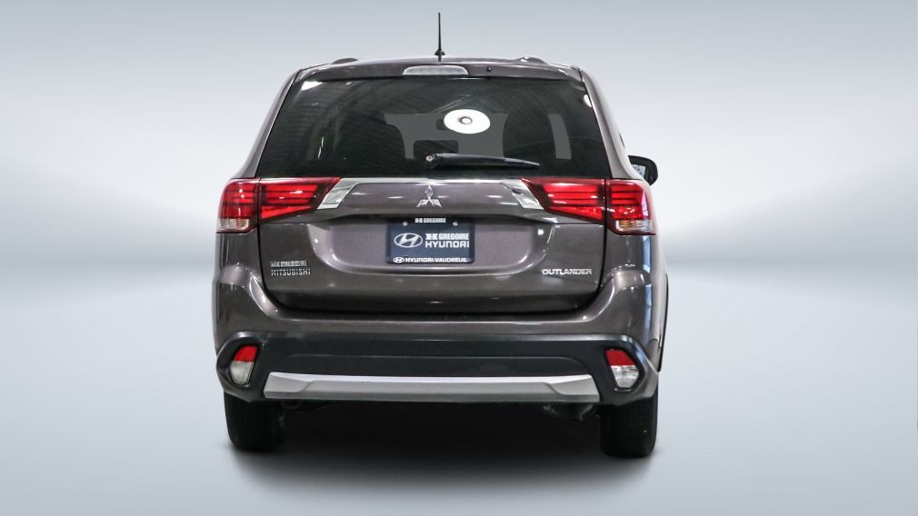 2016 Mitsubishi Outlander — photo 6