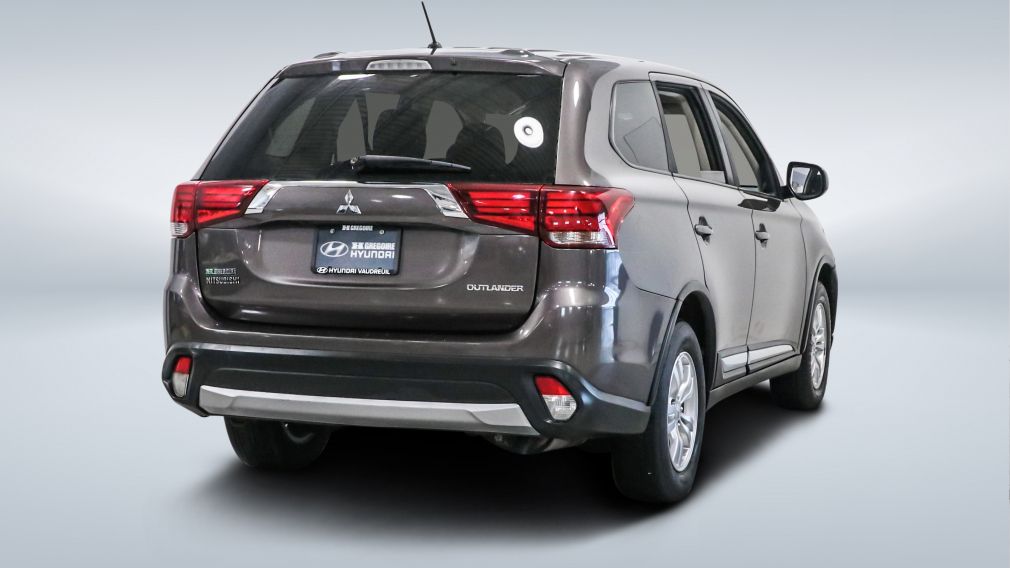 2016 Mitsubishi Outlander — photo 7