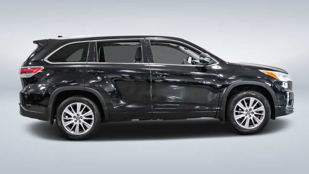 2016 Toyota Highlander — photo 8