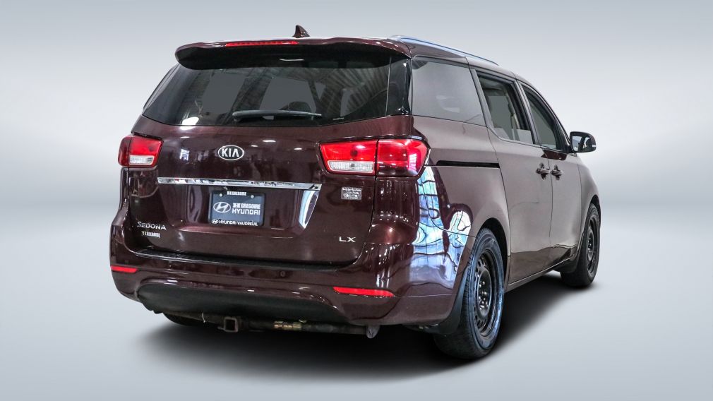 2018 Kia Sedona — photo 7