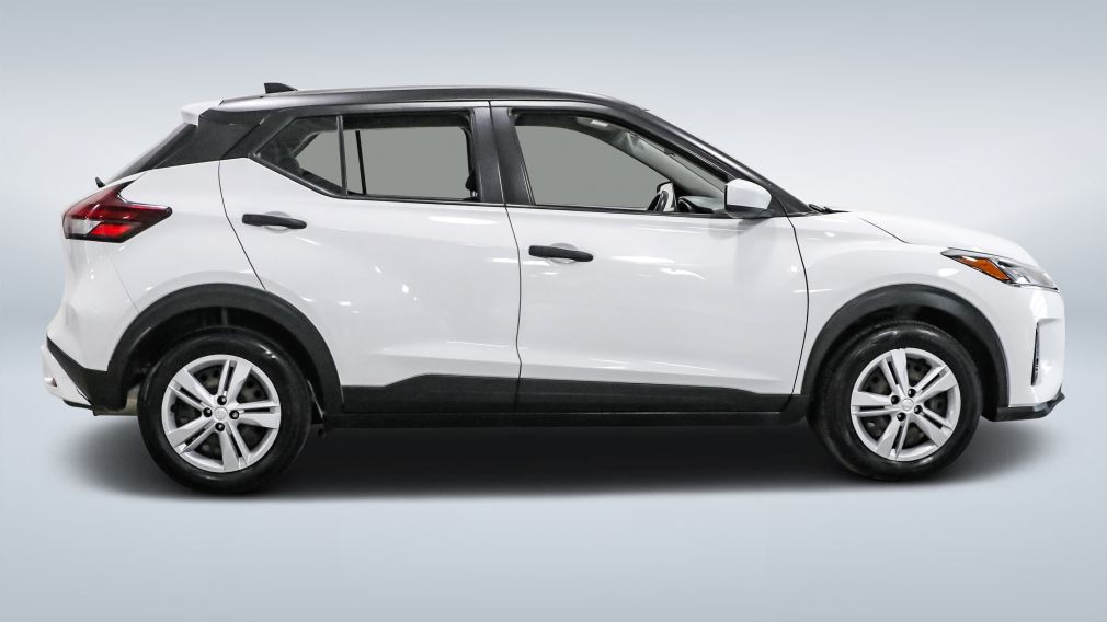 2022 Nissan Kicks — photo 8